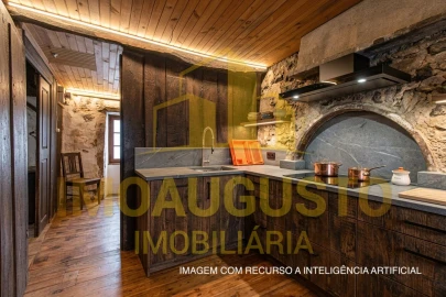 Moradia T2 para Venda em Seixo do Côa e Vale Longo