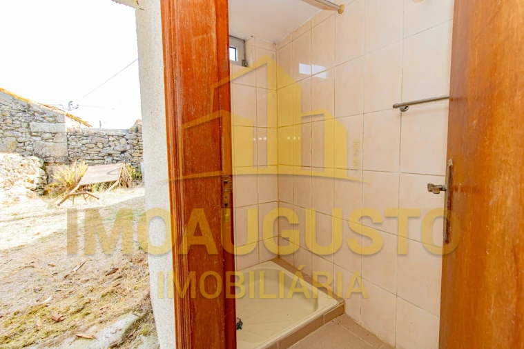 Moradia T2 para Venda em Seixo do Côa e Vale Longo Foto 12