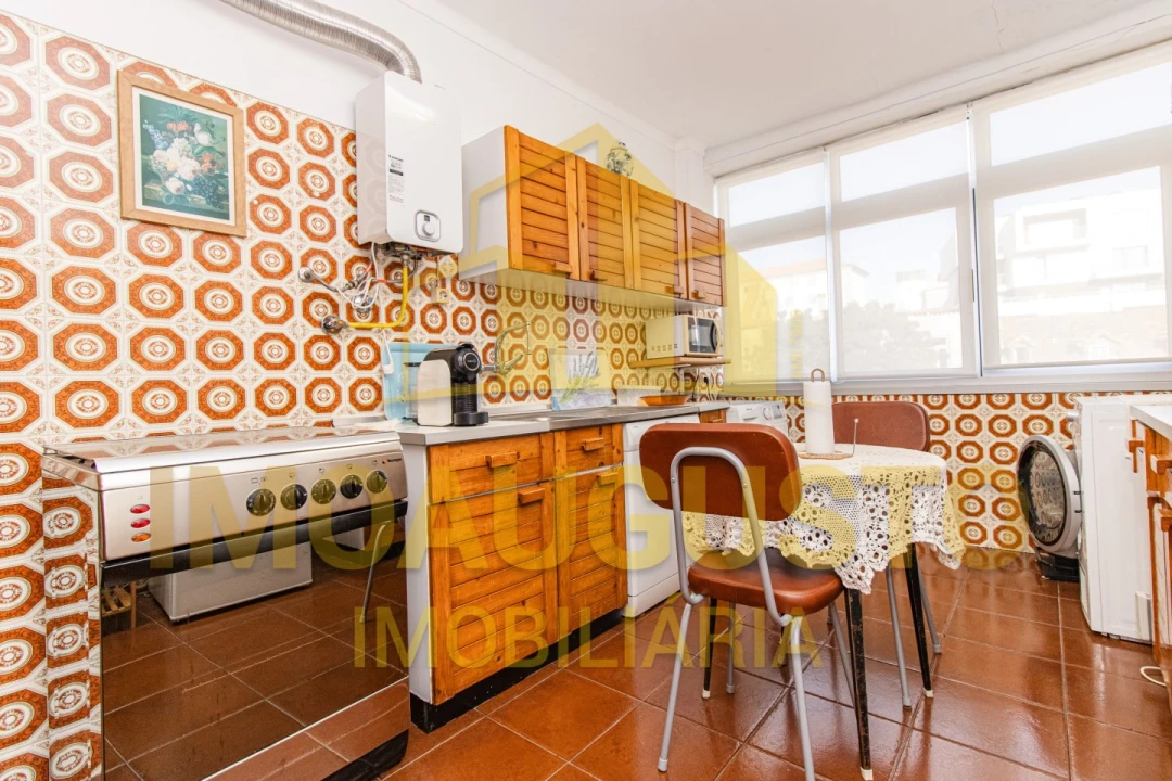 Apartamento T2 para Venda em Guarda Foto 1