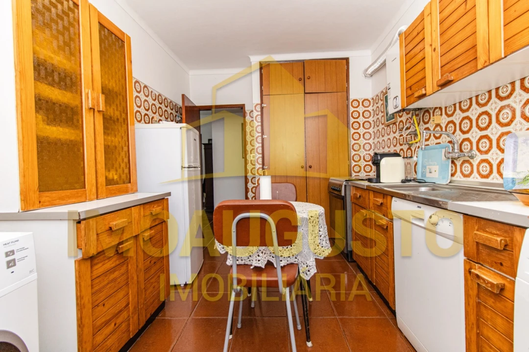 Apartamento T2 para Venda em Guarda Foto 2