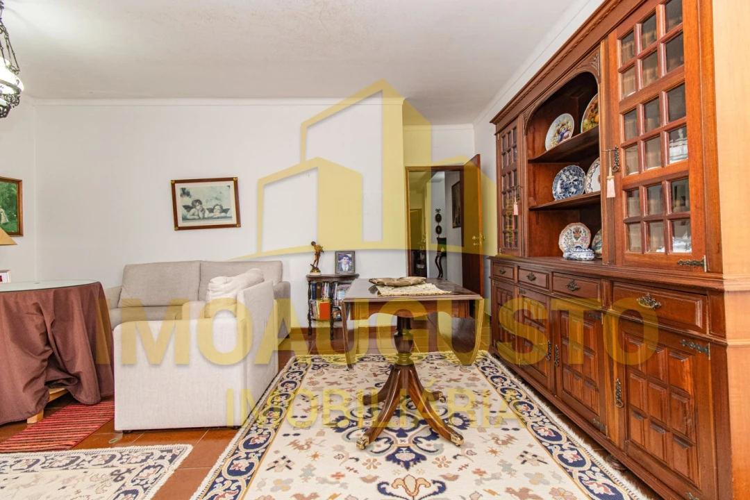 Apartamento T2 para Venda em Guarda Foto 8