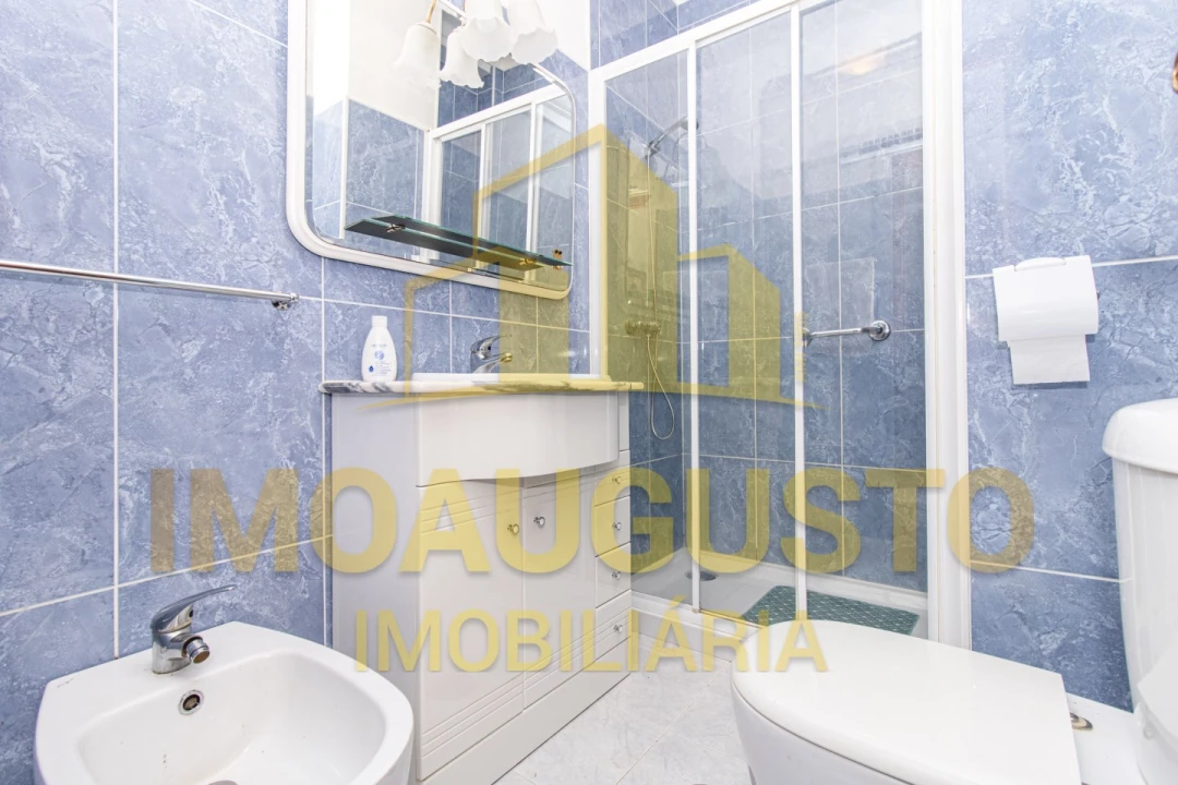 Apartamento T2 para Venda em Guarda Foto 9