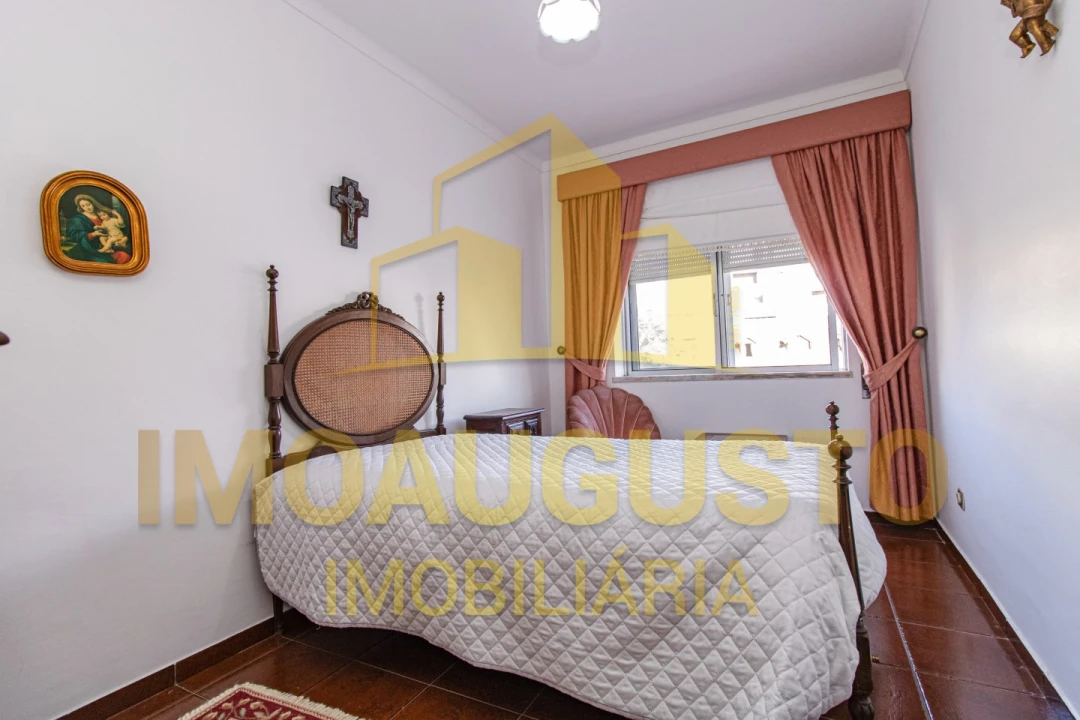 Apartamento T2 para Venda em Guarda Foto 12