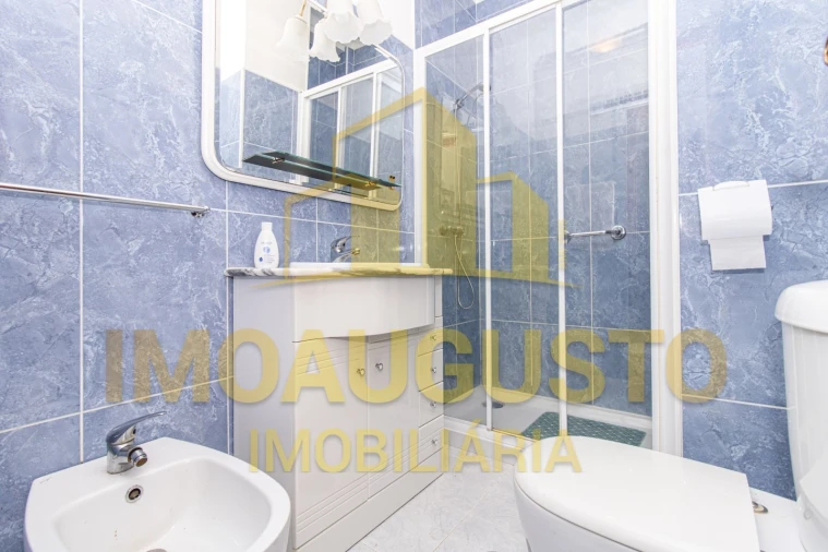 Apartamento T2 para Venda em Guarda Foto 9