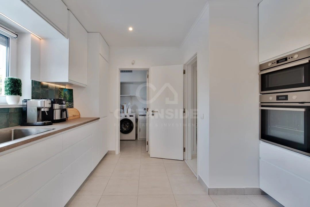 Moradia T4 para Venda em Carcavelos e Parede Foto 16