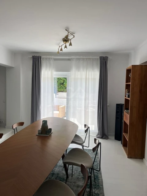Moradia T4 para Venda em Carcavelos e Parede