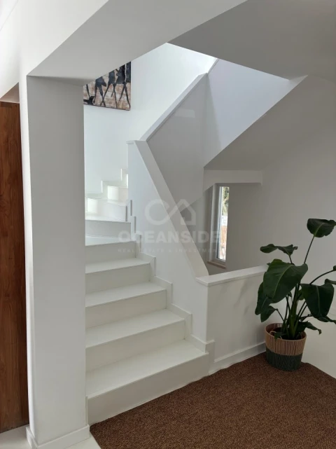 Moradia T4 para Venda em Carcavelos e Parede