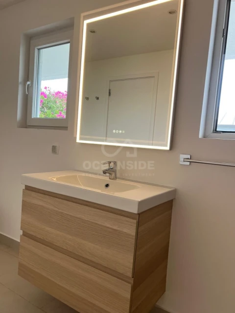 Moradia T4 para Venda em Carcavelos e Parede