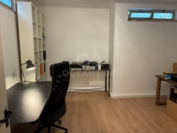 Moradia T4 para Venda em Carcavelos e Parede