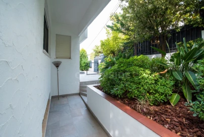 Moradia T4 para Venda em Carcavelos e Parede