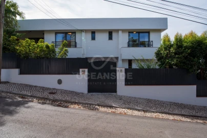 Moradia T4 para Venda em Carcavelos e Parede