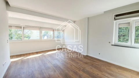 Apartamento T1 para Arrendamento em Carcavelos e Parede