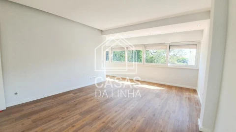 Apartamento T1 para Arrendamento em Carcavelos e Parede