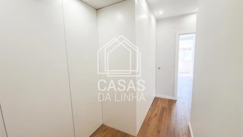 Apartamento T1 para Arrendamento em Carcavelos e Parede