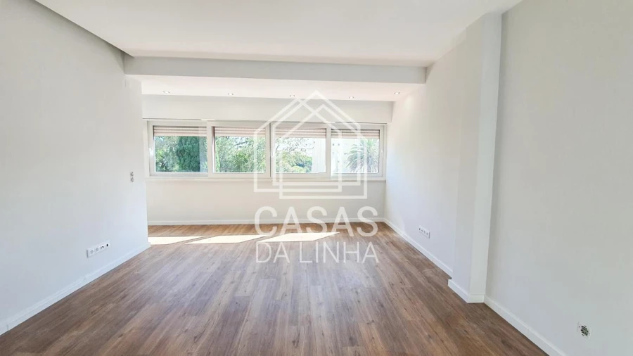 Apartamento T1 para Arrendamento em Carcavelos e Parede Foto 2