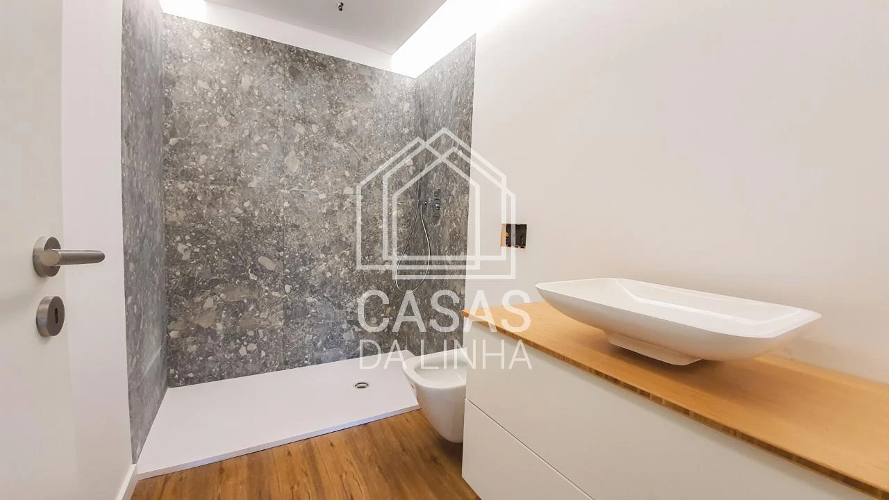 Apartamento T1 para Arrendamento em Carcavelos e Parede Foto 5