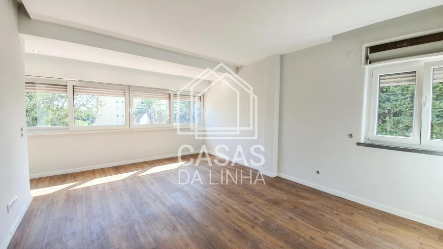 Apartamento T1 para Arrendamento em Carcavelos e Parede