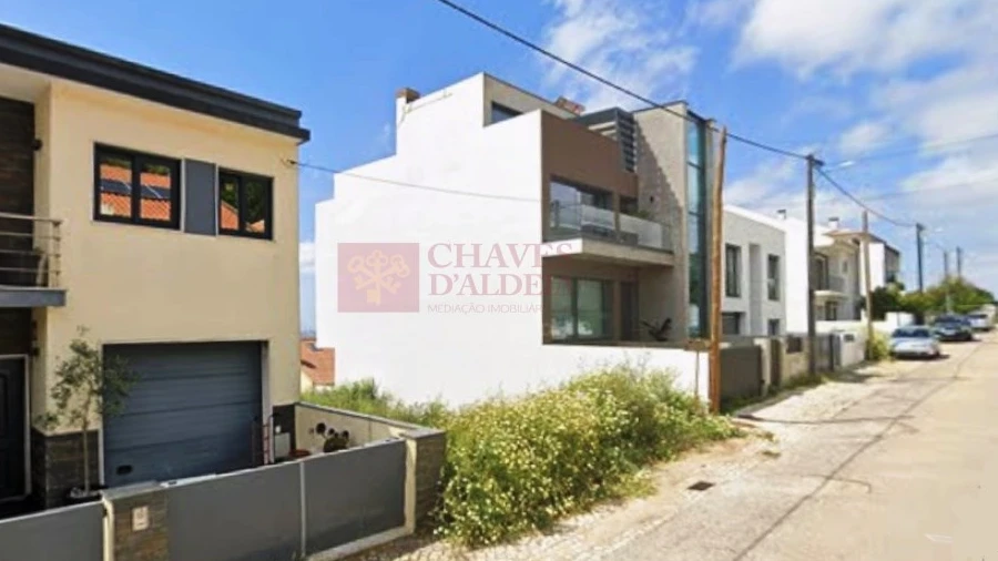 Terreno para Venda em Ramada e Caneças