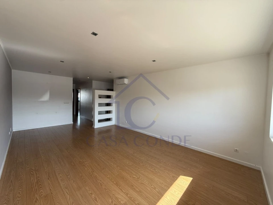 Apartamento T2 para Venda em Fernao Ferro Foto 3