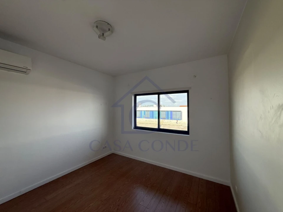 Apartamento T2 para Venda em Fernao Ferro Foto 6