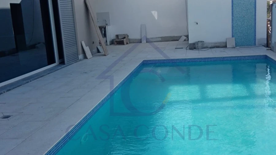 Moradia T4 para Venda em Azeitão (São Lourenço e São Simão)
