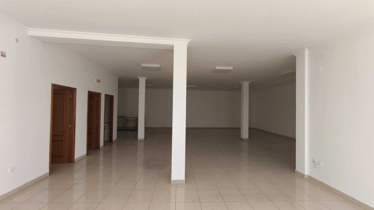 Loja para Venda em Torres Novas (Santa Maria, Salvador e Santiago) Foto 6