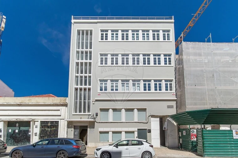 Loja para Arrendamento em Alvalade Foto 14