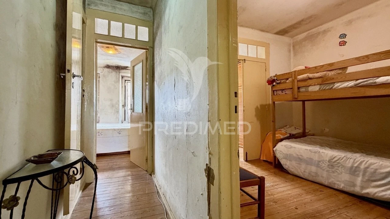 Apartamento T2 para Venda em Santo António Foto 15