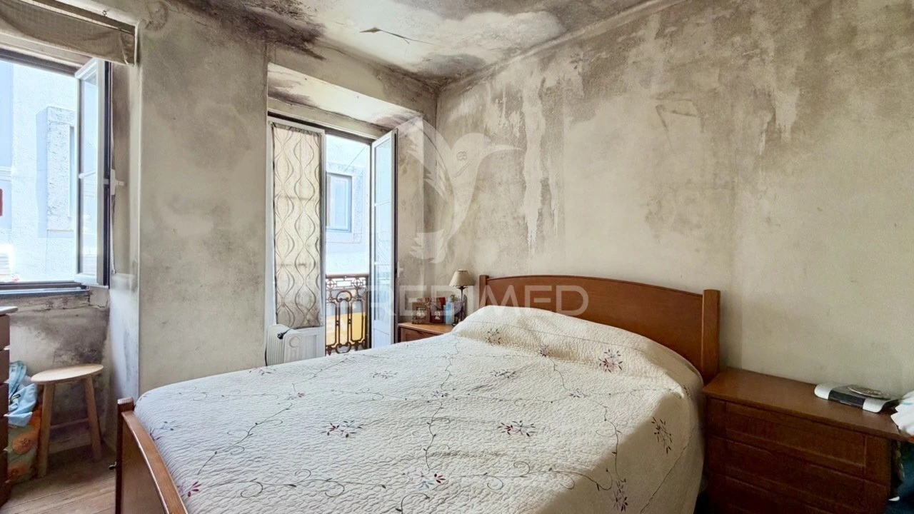 Apartamento T2 para Venda em Santo António Foto 18