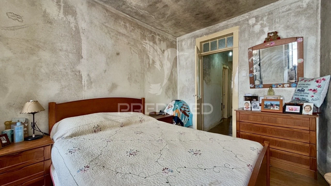 Apartamento T2 para Venda em Santo António Foto 19