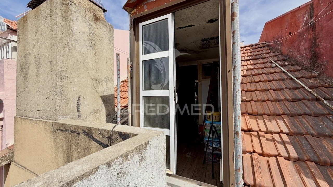 Apartamento T2 para Venda em Santo António Foto 24