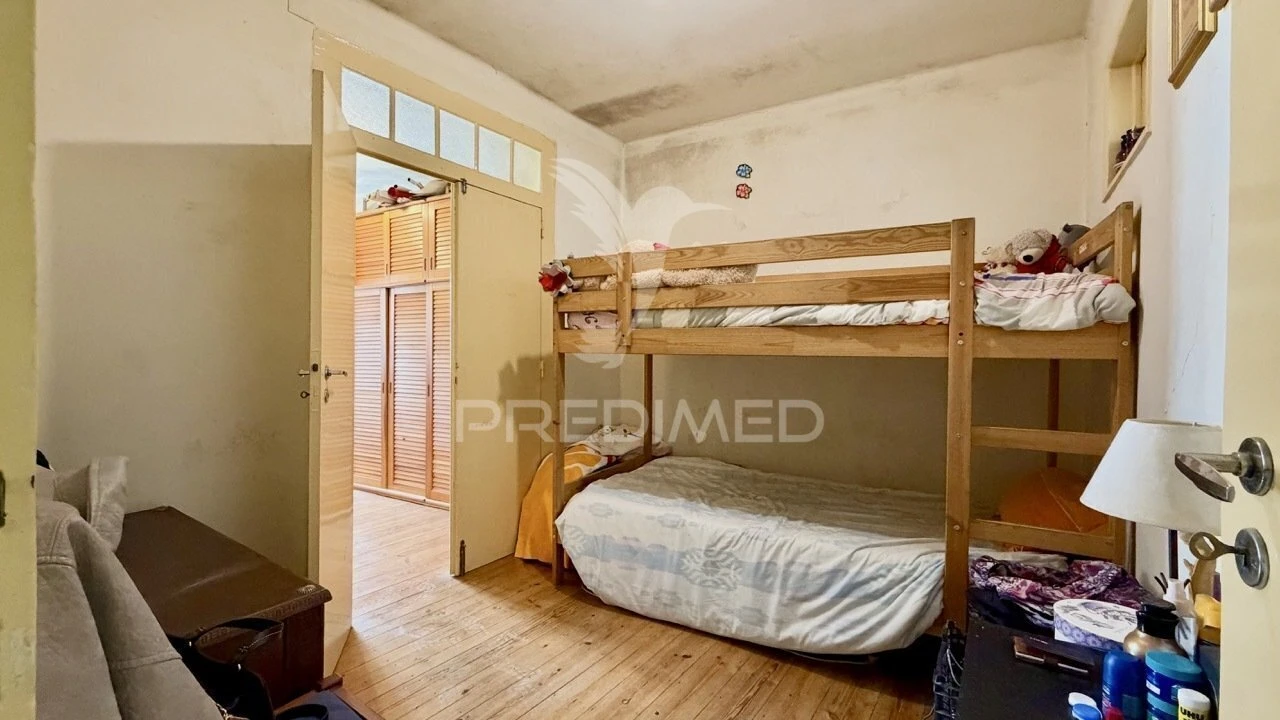 Apartamento T2 para Venda em Santo António Foto 9
