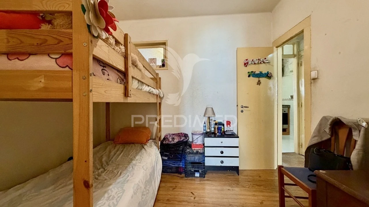 Apartamento T2 para Venda em Santo António Foto 10