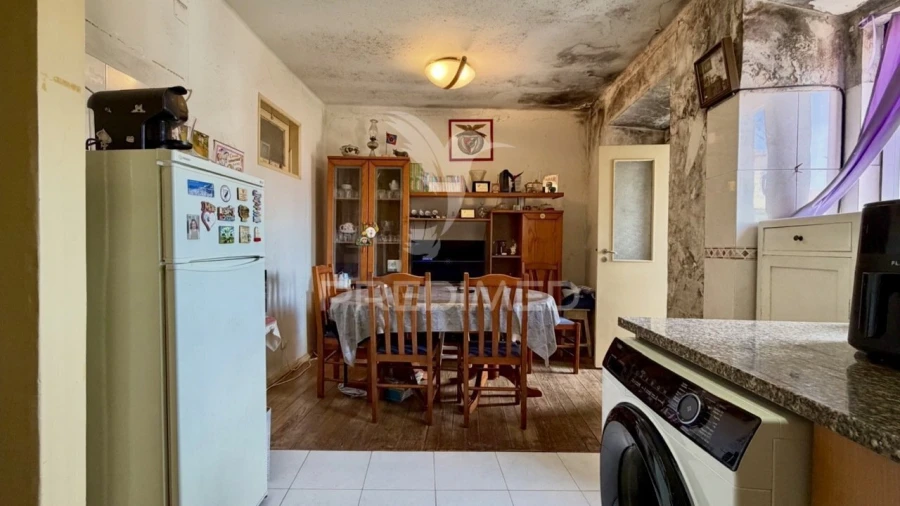 Apartamento T2 para Venda em Santo António Foto 4