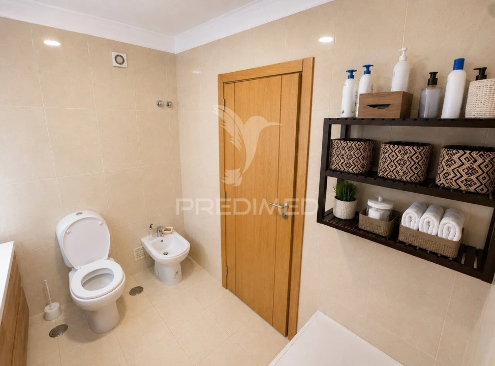 Apartamento T2 para Venda em Agualva e Mira-Sintra Foto 5