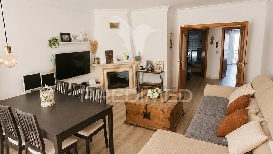 Apartamento T2 para Venda em Agualva e Mira-Sintra