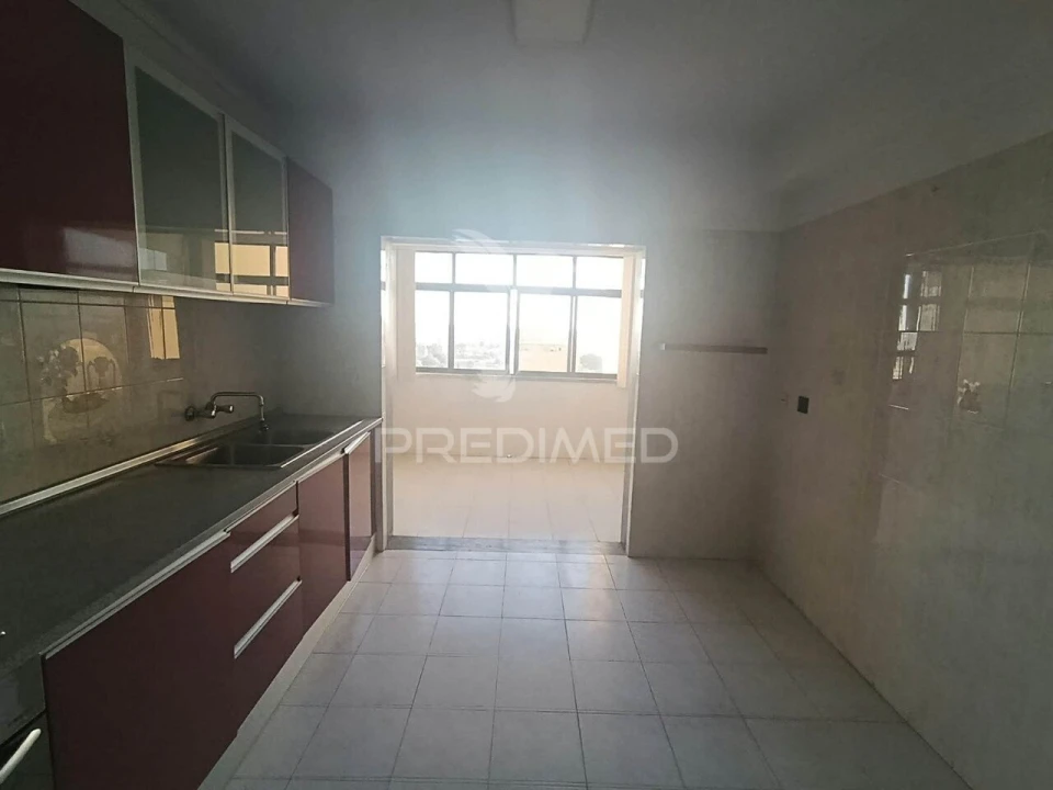 Apartamento T4 para Venda em Setubal (São Sebastião) Foto 2
