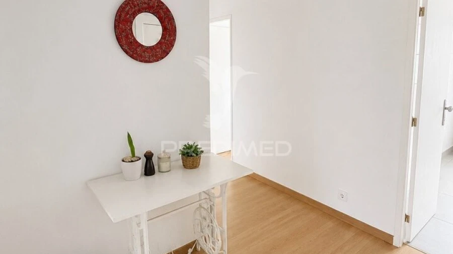 Apartamento T3 para Venda em Marvila, Ribeira Santarém, São Salvador, São Nicolau