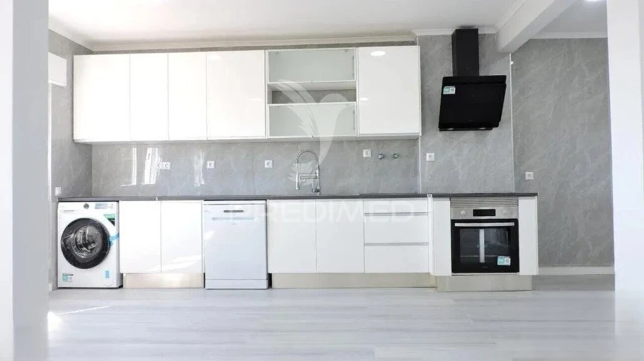 Apartamento T2 para Venda em Setubal (São Sebastião) Foto 2