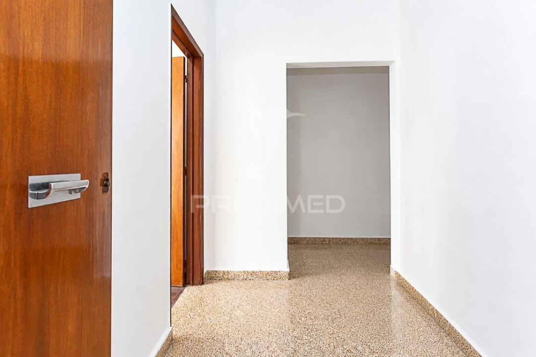 Apartamento T2 para Venda em Vila Real de Santo Antonio Foto 4
