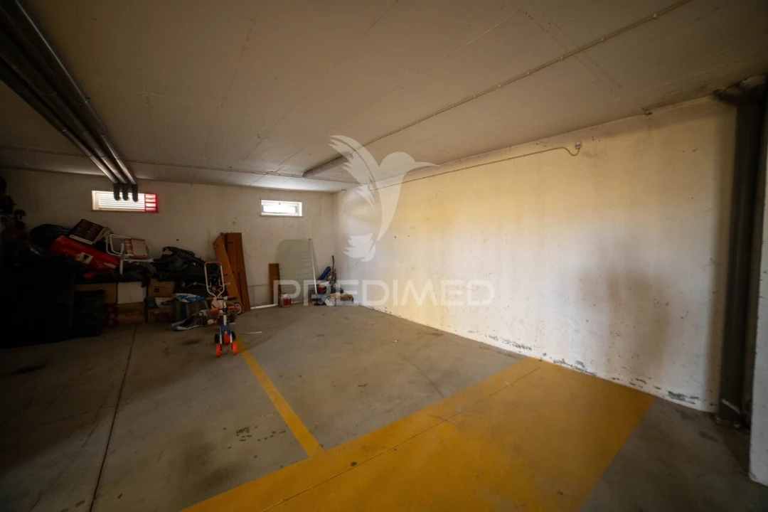 Apartamento T3 para Venda em Sé e São Lourenço Foto 16