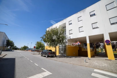 Apartamento T3 para Venda em Sé e São Lourenço