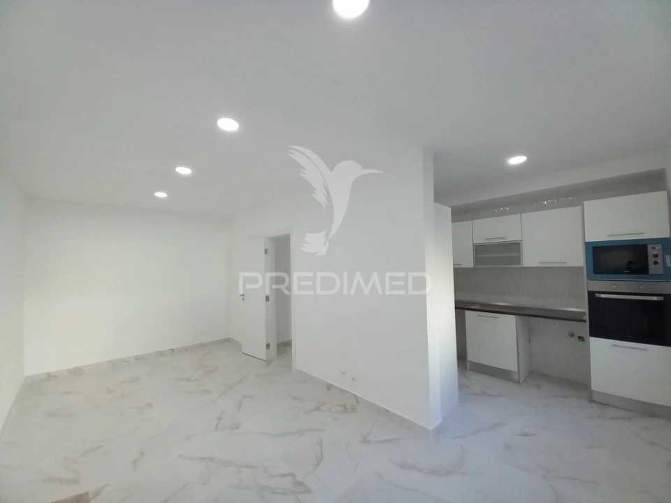 Apartamento T2 para Venda em Amora Foto 1