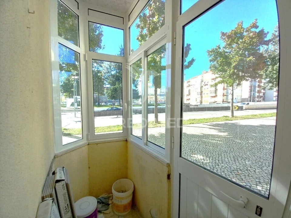 Apartamento T2 para Venda em Amora Foto 8