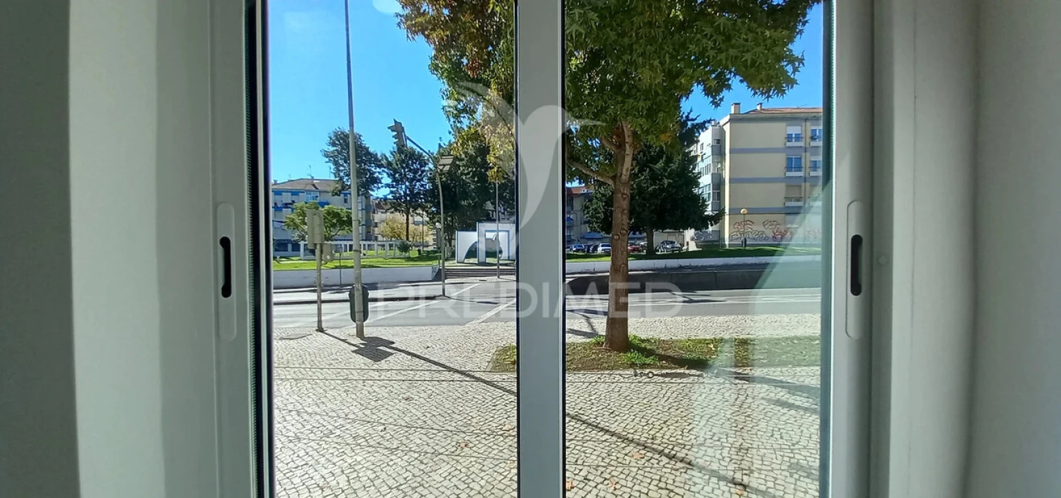 Apartamento T2 para Venda em Amora Foto 7