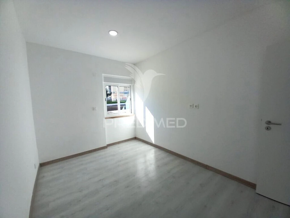 Apartamento T2 para Venda em Amora Foto 21