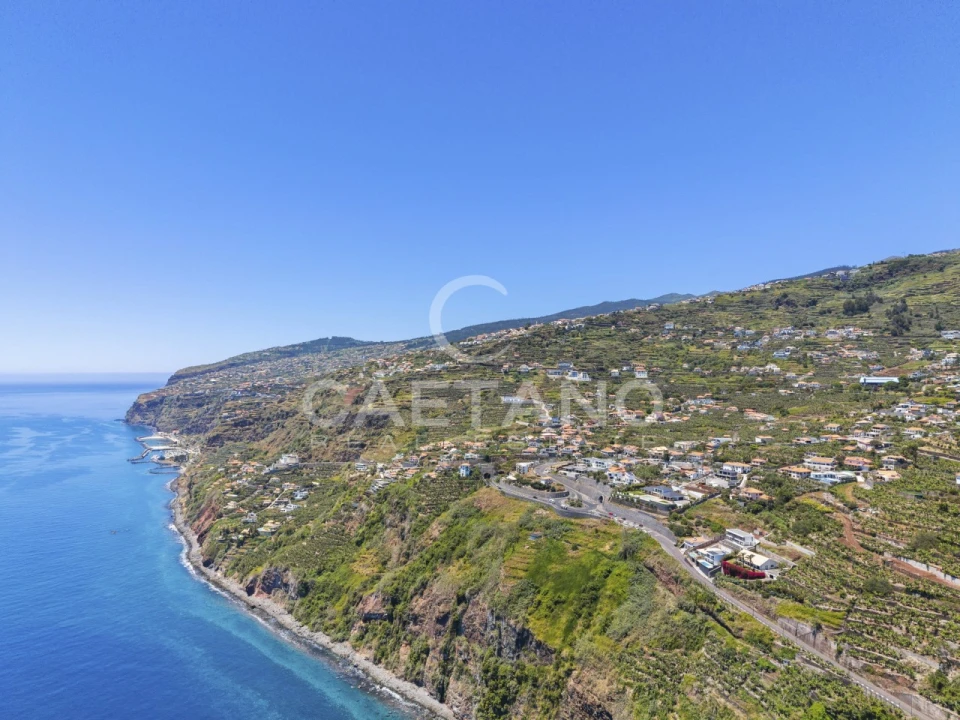 Terreno para Venda em Arco da Calheta Foto 6