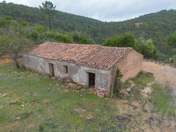 Quinta T0 para Venda em Monchique