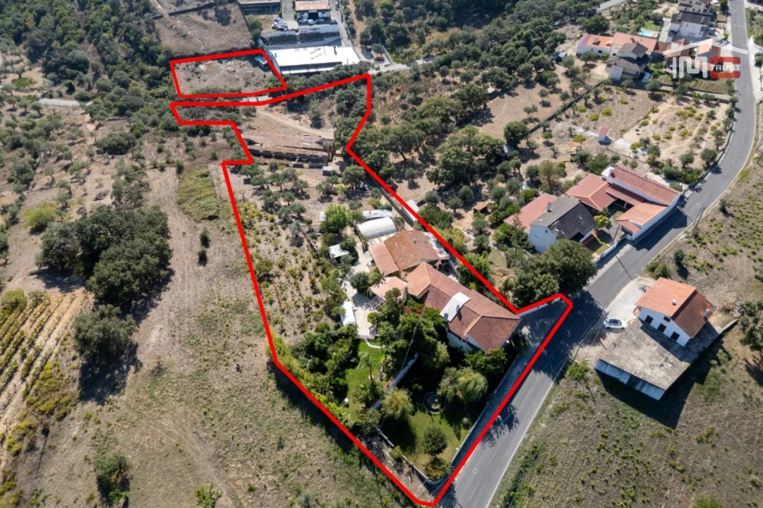 Moradia T5 para Venda em Atouguia Foto 2
