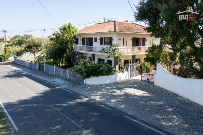 Moradia T5 para Venda em Atouguia